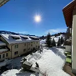 Jhs