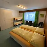 Jhs Apartmán *